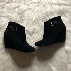 BCBGeneration”Wooster”Black Suede Wedge Boots,Size-8.5